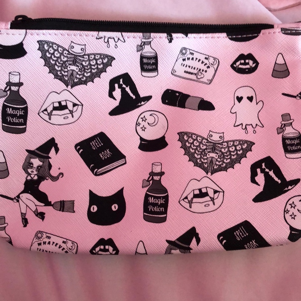 Makeup bag